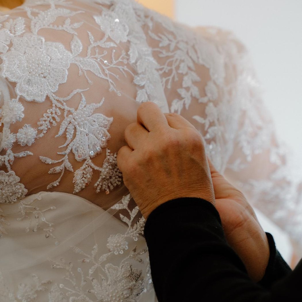 Marcela Bastos WEDDING DRESS ALTERATIONS 1