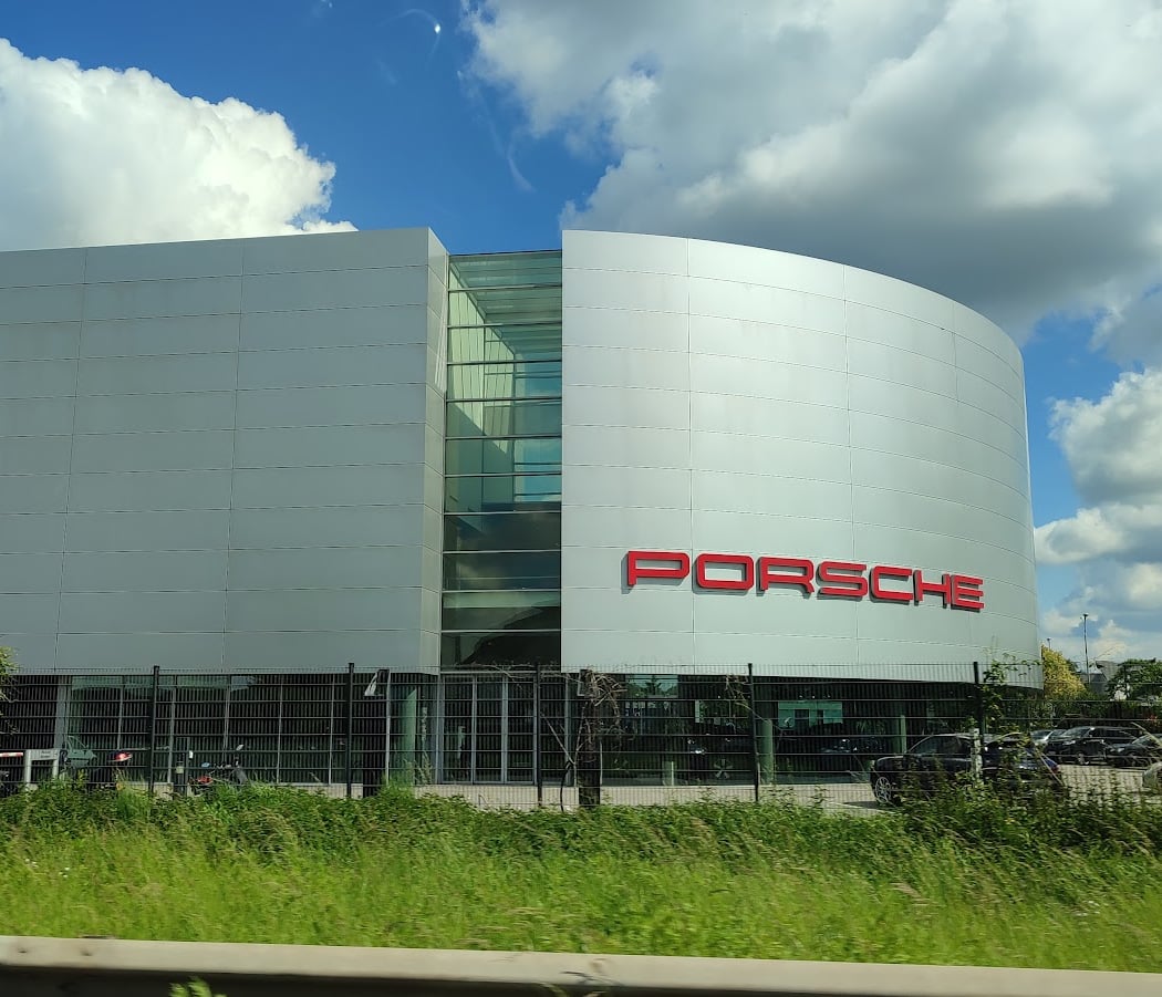 Porsche Drive Centre Porsche Paris Vélizy 4