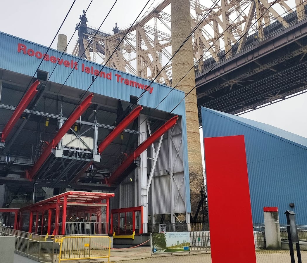 Roosevelt Island Sign 2