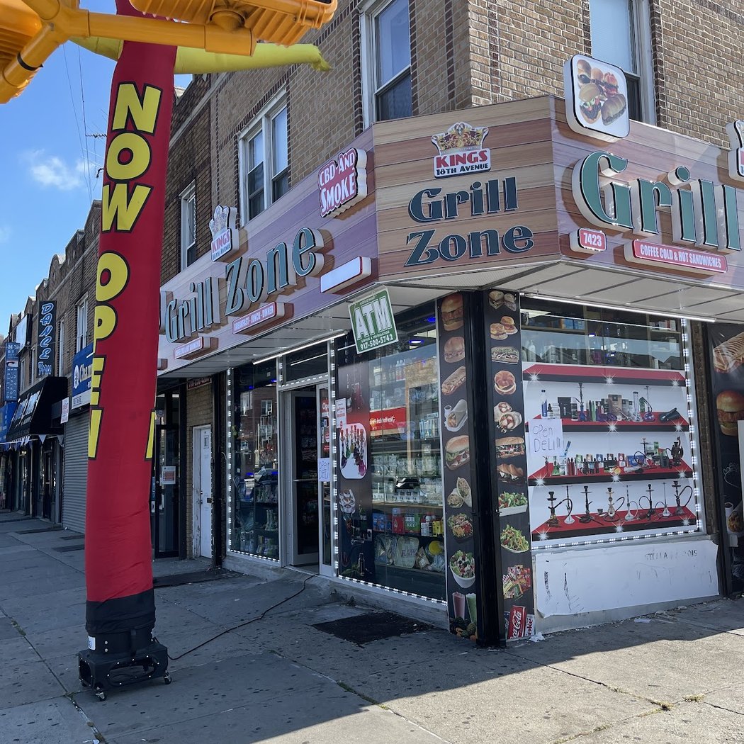 Kings 18th Ave Grill Zone Inc 2