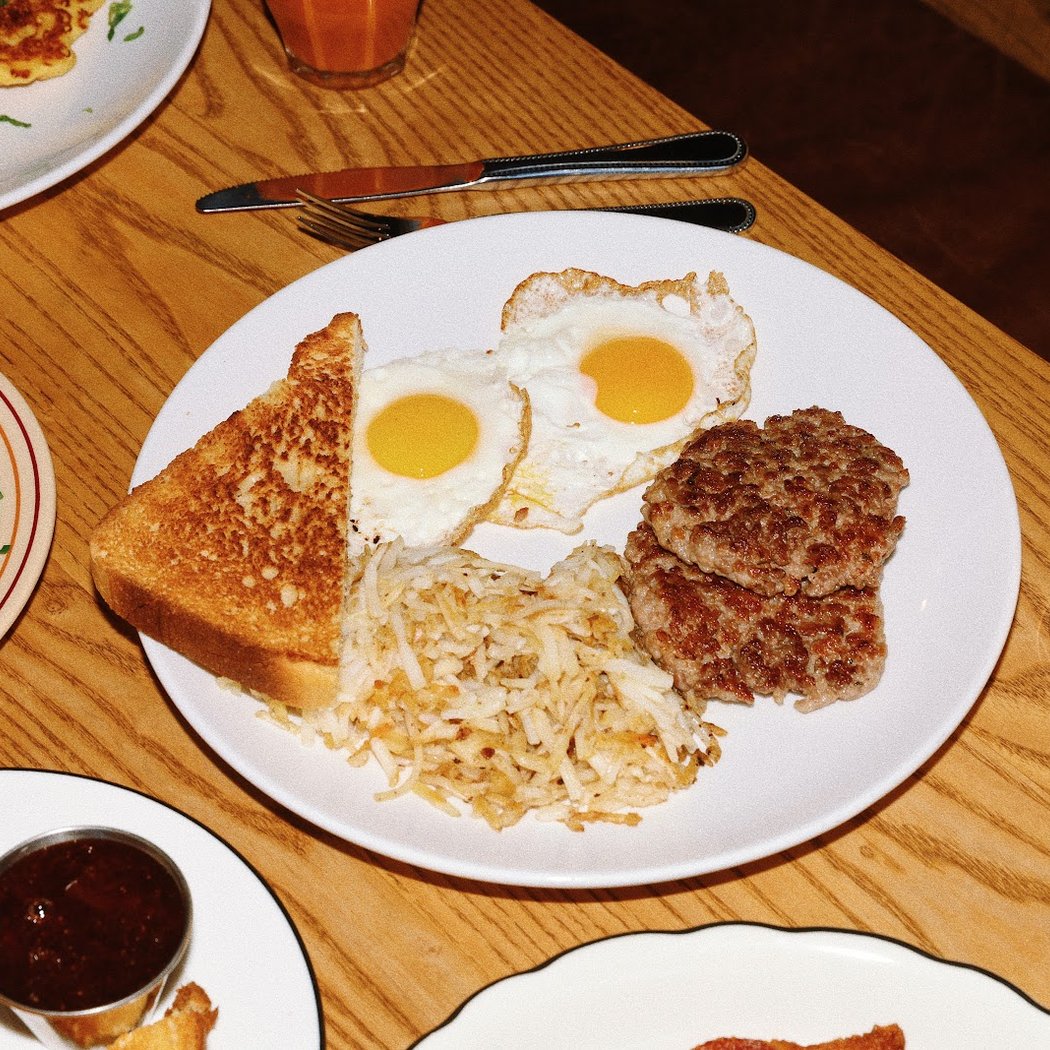 George + Kin's Diner 1