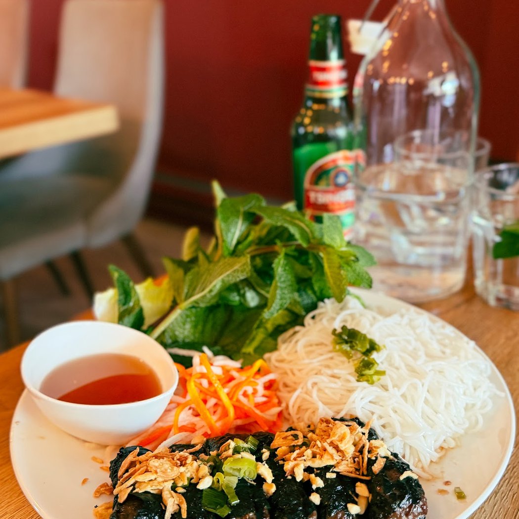 Bistro CÔ ÚT - Montréal 1