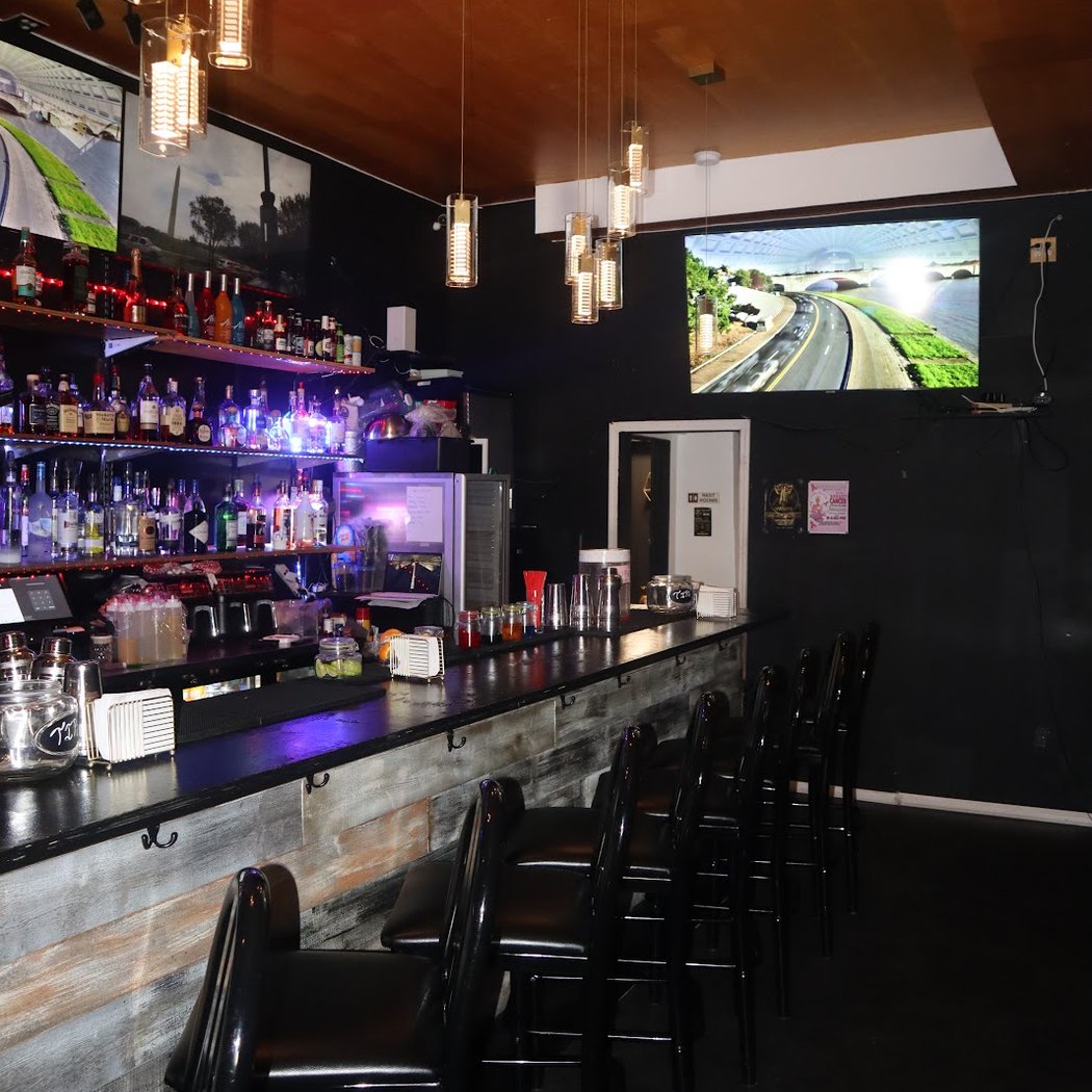 Confessions Bar 3