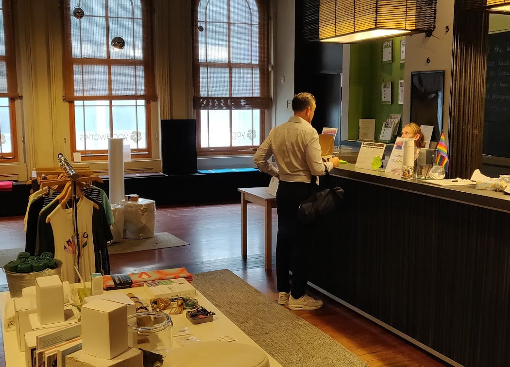 YogaWorks Broadway and Grand 4