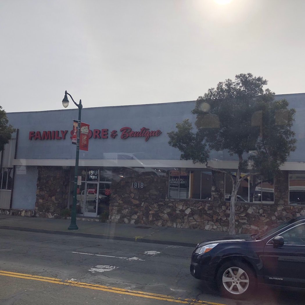 The Salvation Army Thrift Store & Donation Center 2
