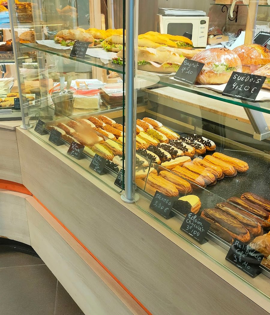 Boulangerie-Pâtisserie (Maison Beauvais) 3