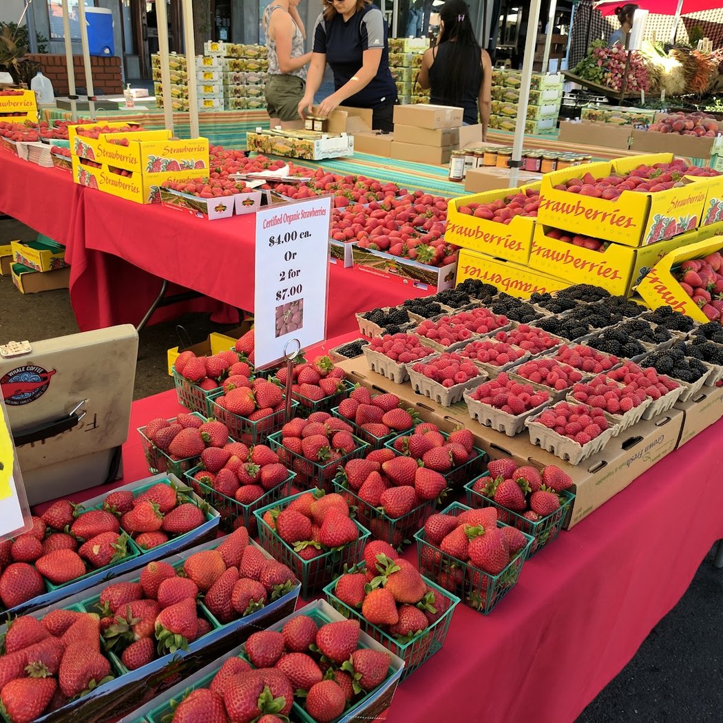 California Ave Farmers' Market