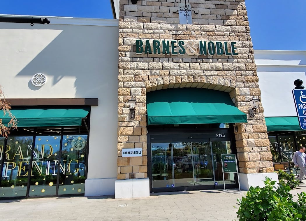 Barnes & Noble 2