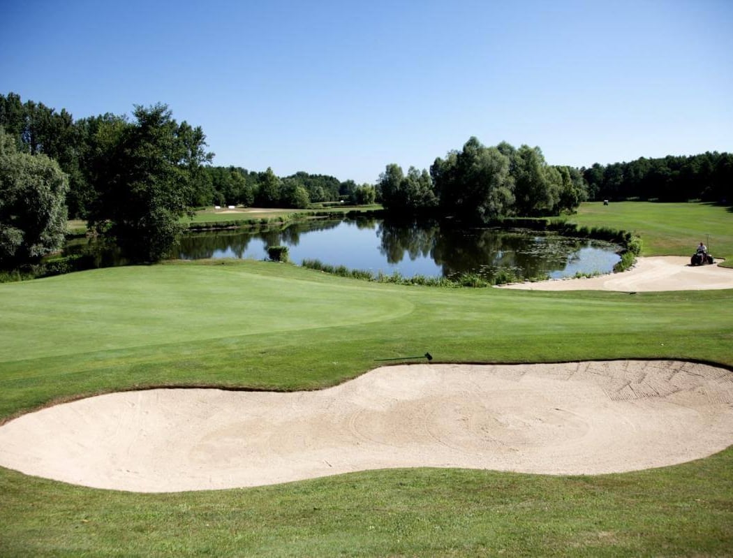 Golf Orient Forest 3