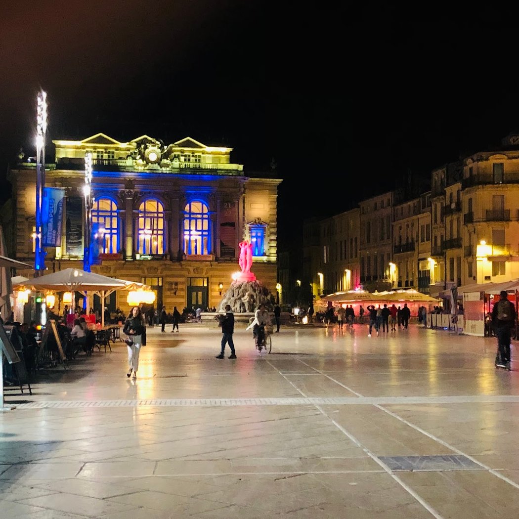 Place de la Comédie 2