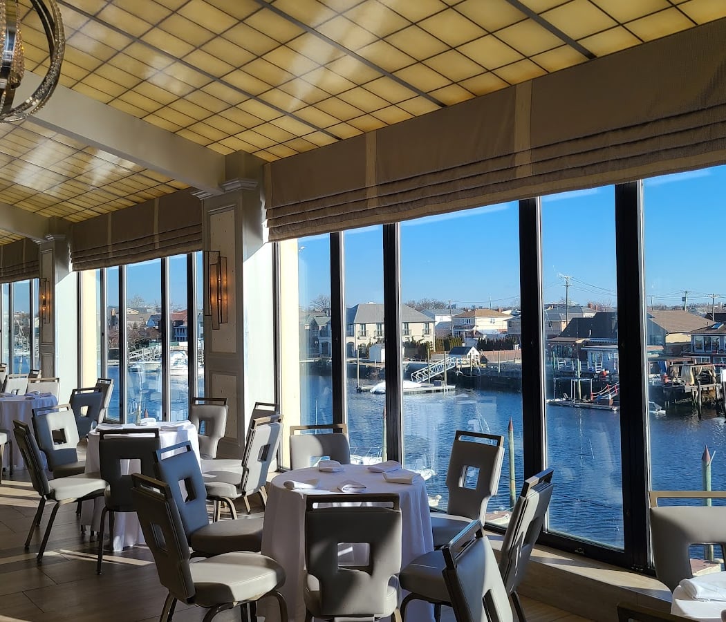 Live Music at Vetro By Russo’s On the Bay 1