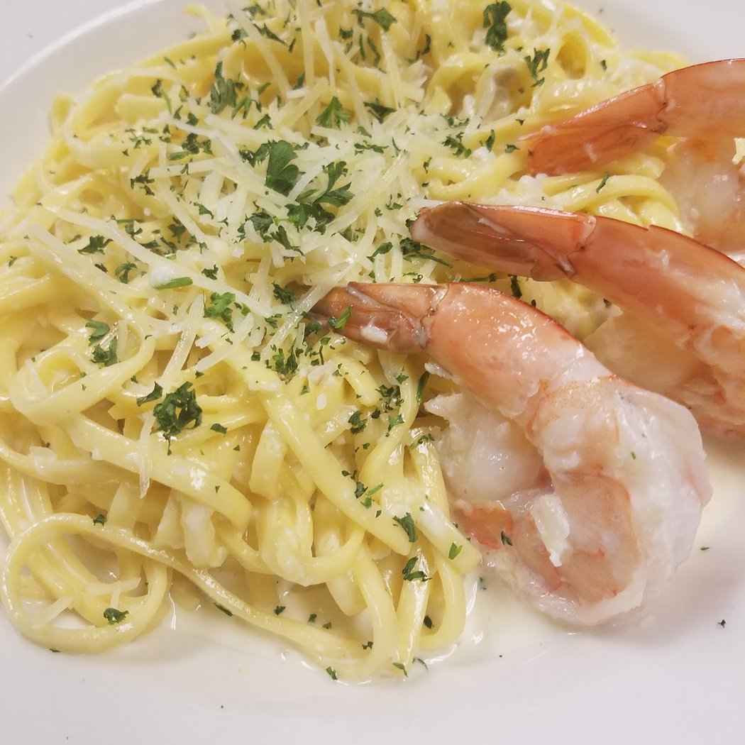 Tom's Oyster Bar 3