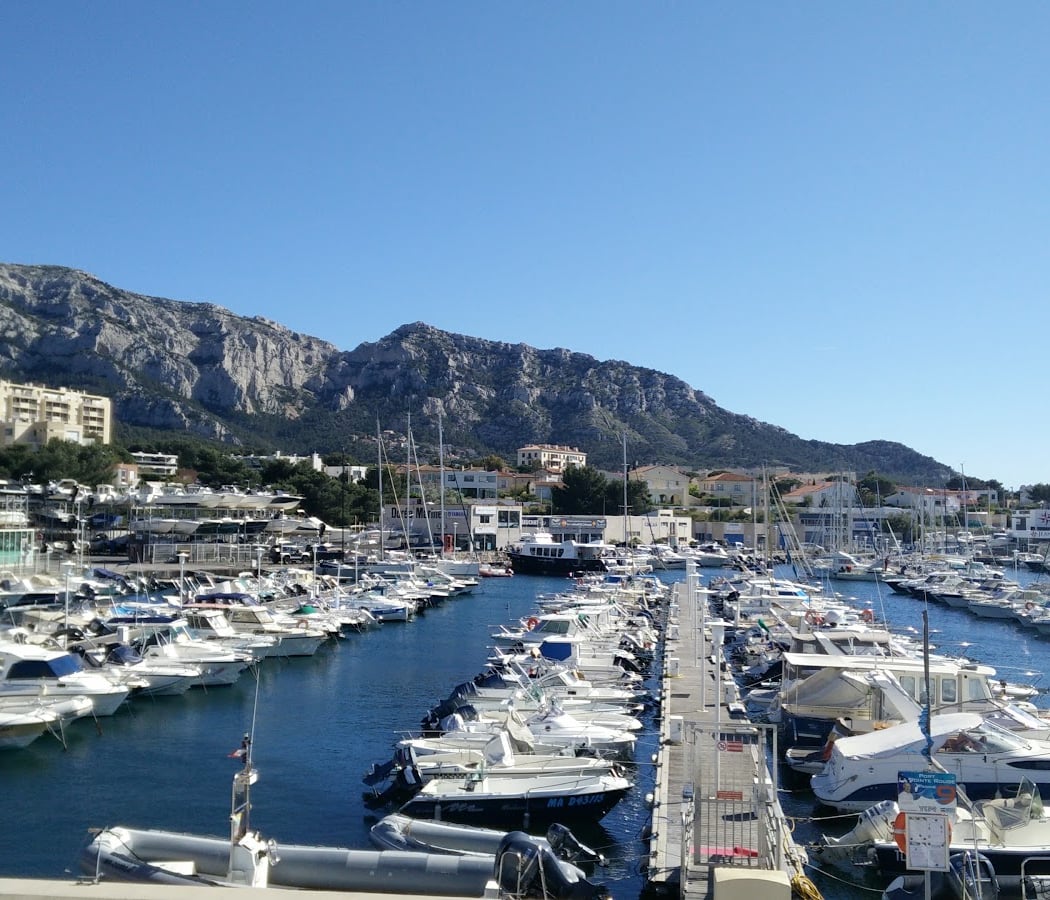 Yachting Club Pointe Rouge 1