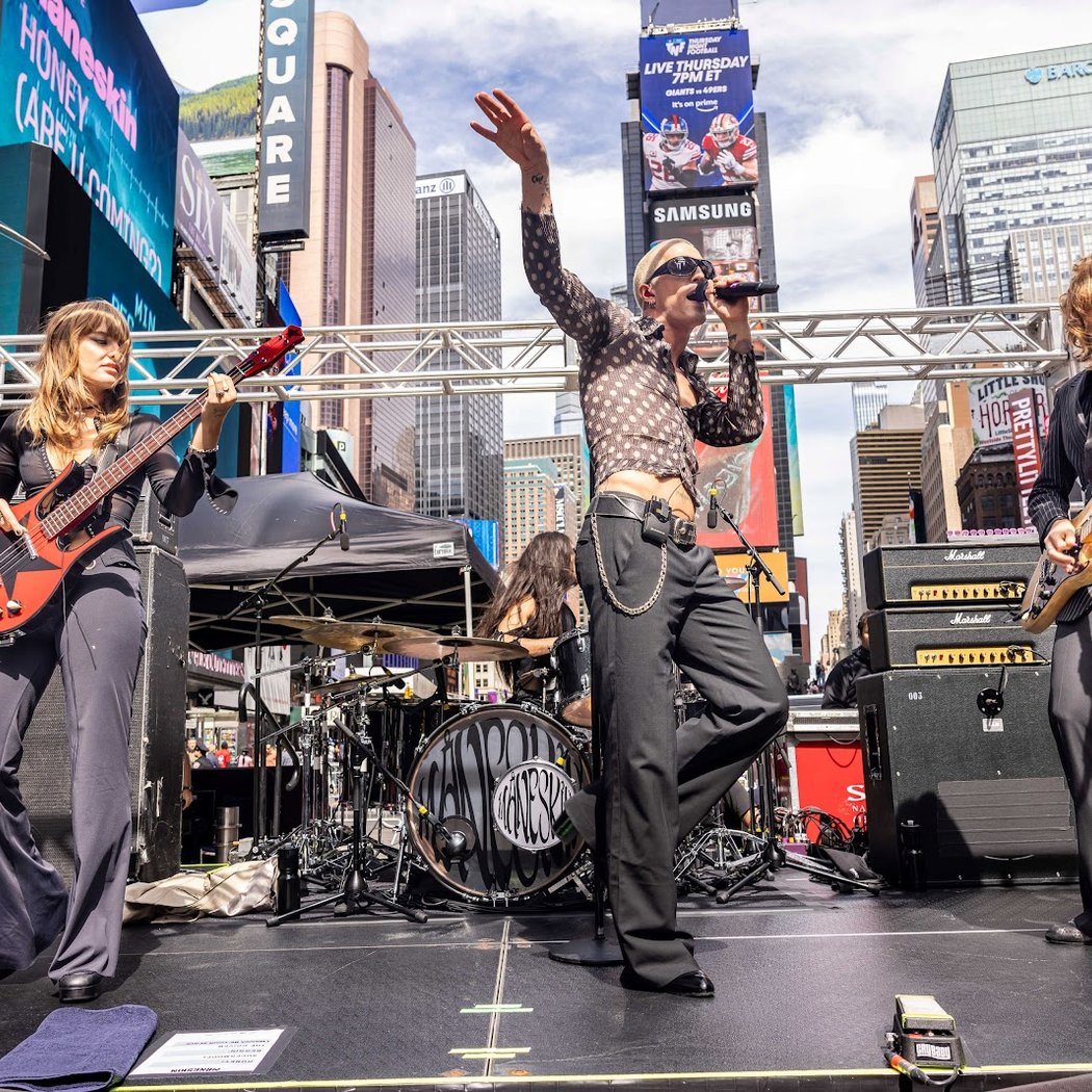 Times Square Live (TSQ Live) 1