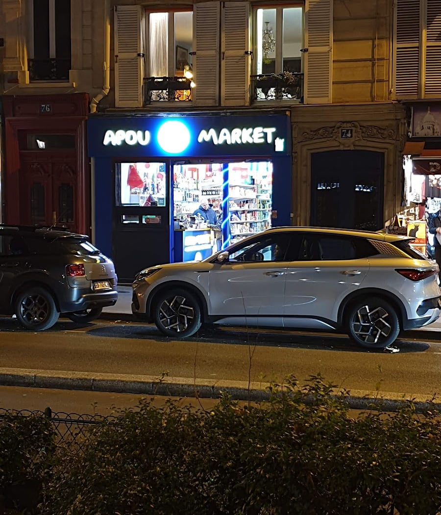 Apou Market 3