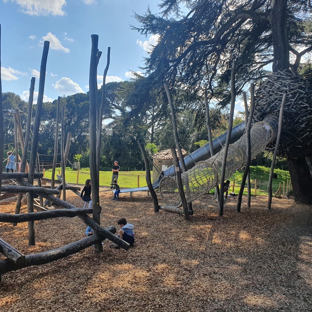 Aire de jeux pour enfants 1