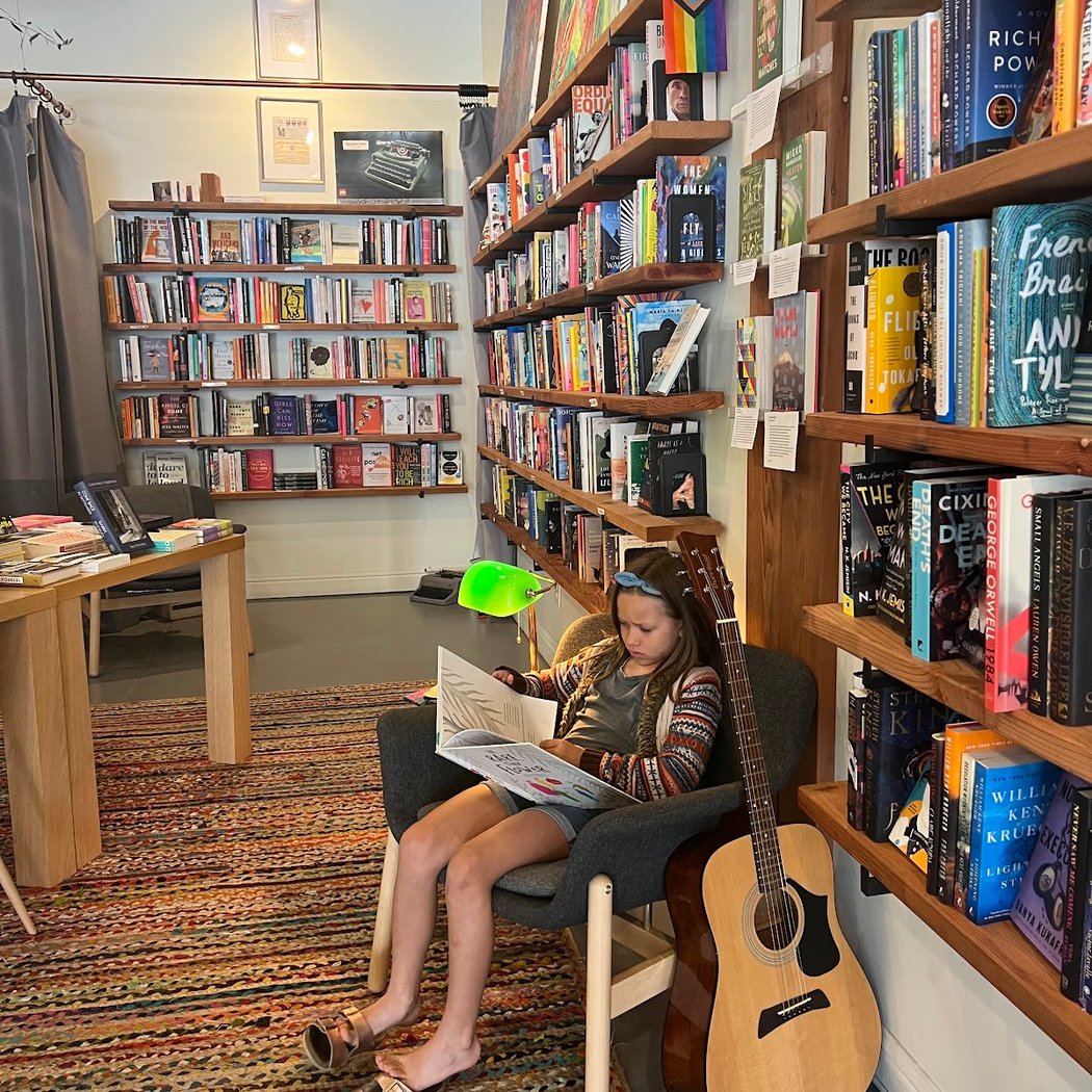 Books & Letters Annual Chanukah Concert 1