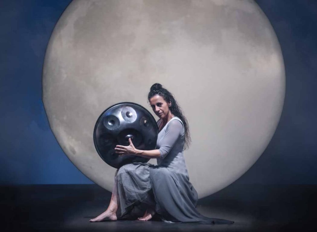 Sin Luna 1