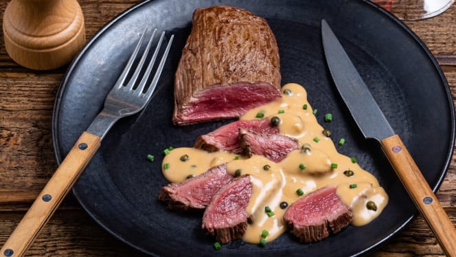 Hippopotamus Steakhouse 3