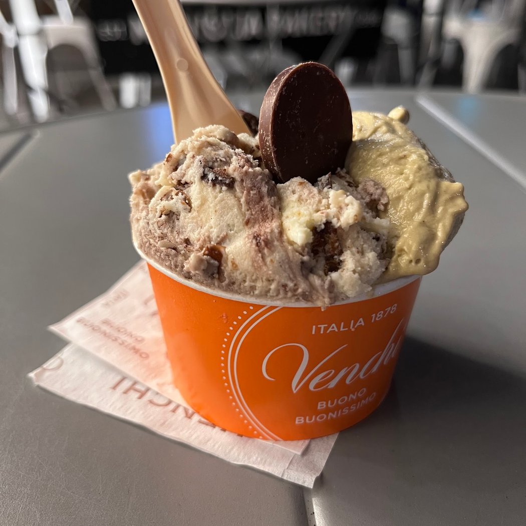 Venchi Chocolate & Gelato Columbus Circle 1
