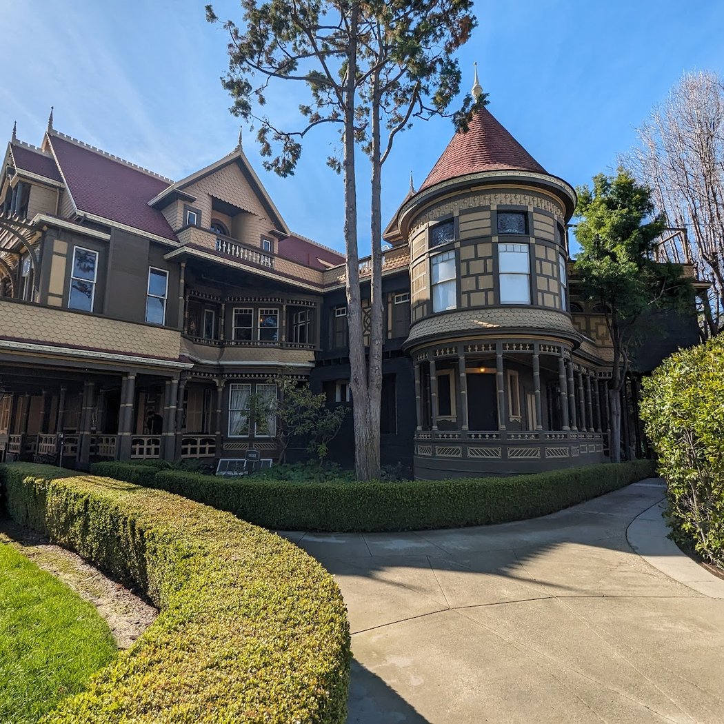 Victorian Christmas Celebration & Holiday Candlelight Tour 2
