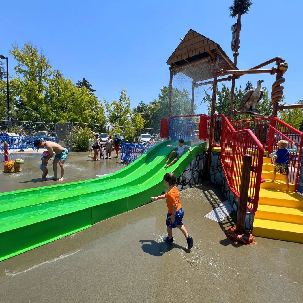 Larkey Park Swim Center 2