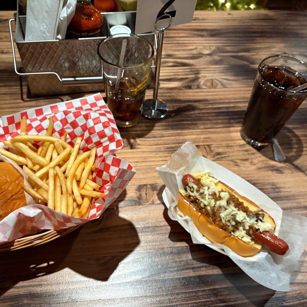 Wylie's Astoria 3