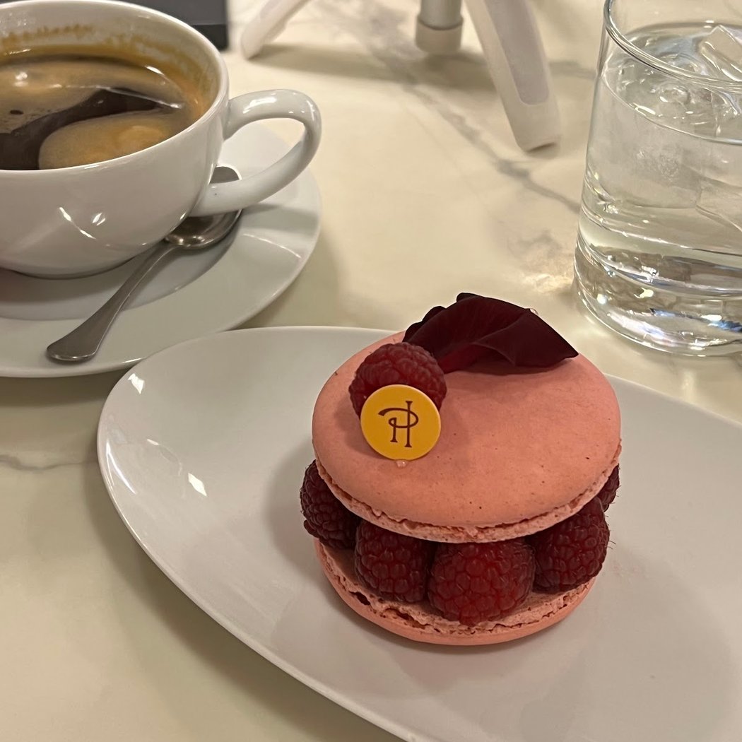 Pierre Hermé - Metropole Shopping Monte-Carlo 1