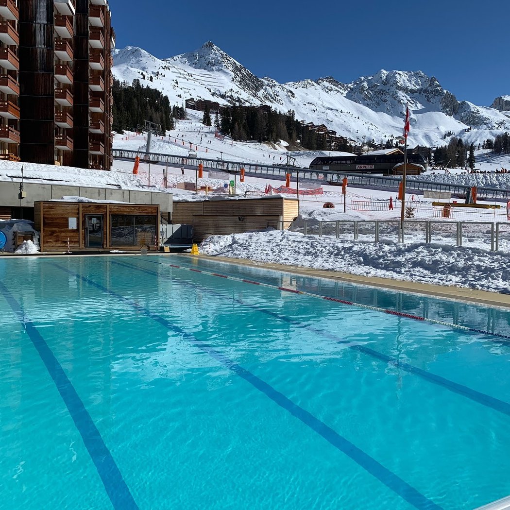 Magic Pool - Piscine de la plagne Bellecôte 1