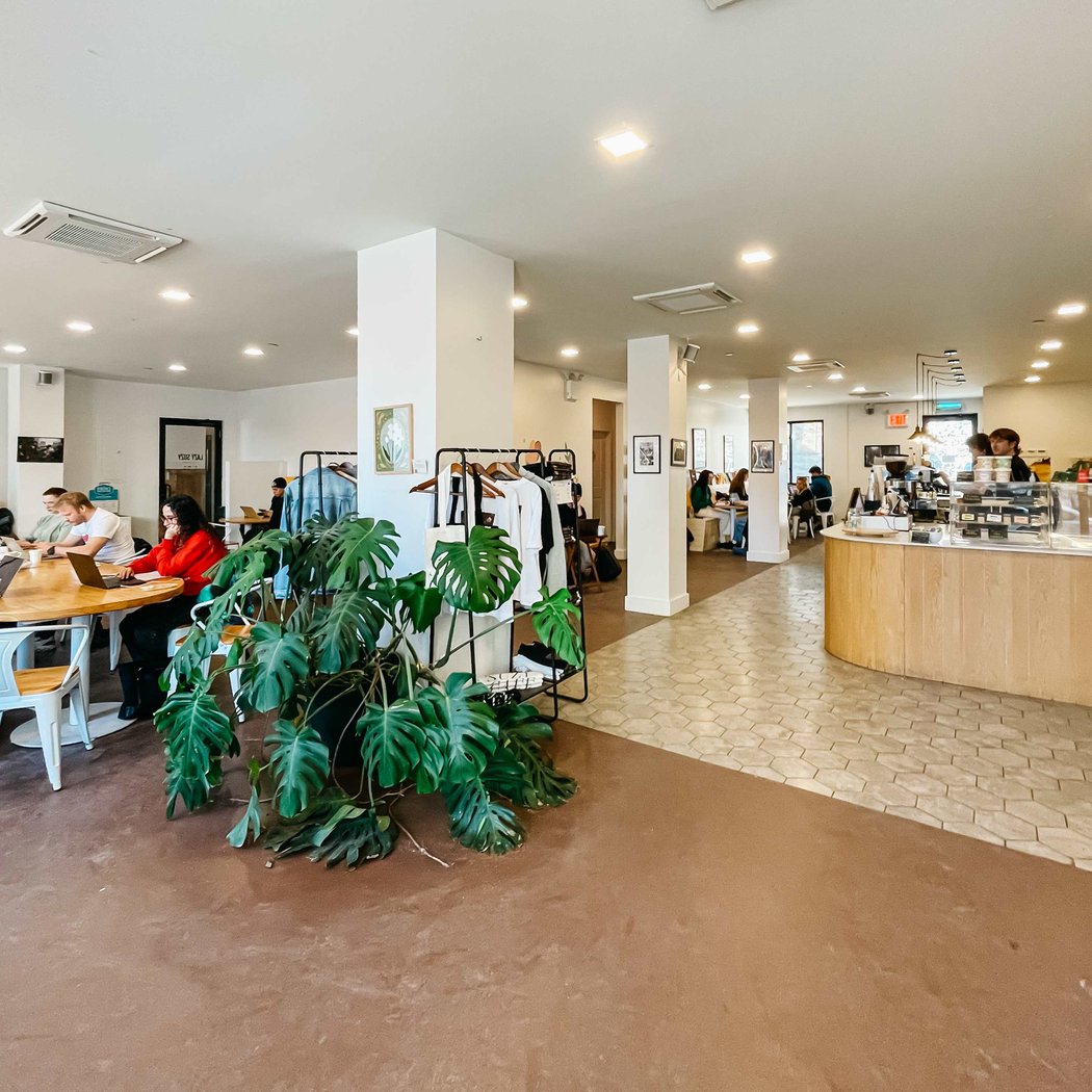 Lazy Suzy Cafe & Shop 2