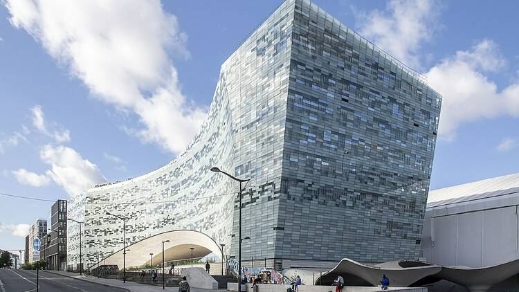 Le Monde headquarters 1