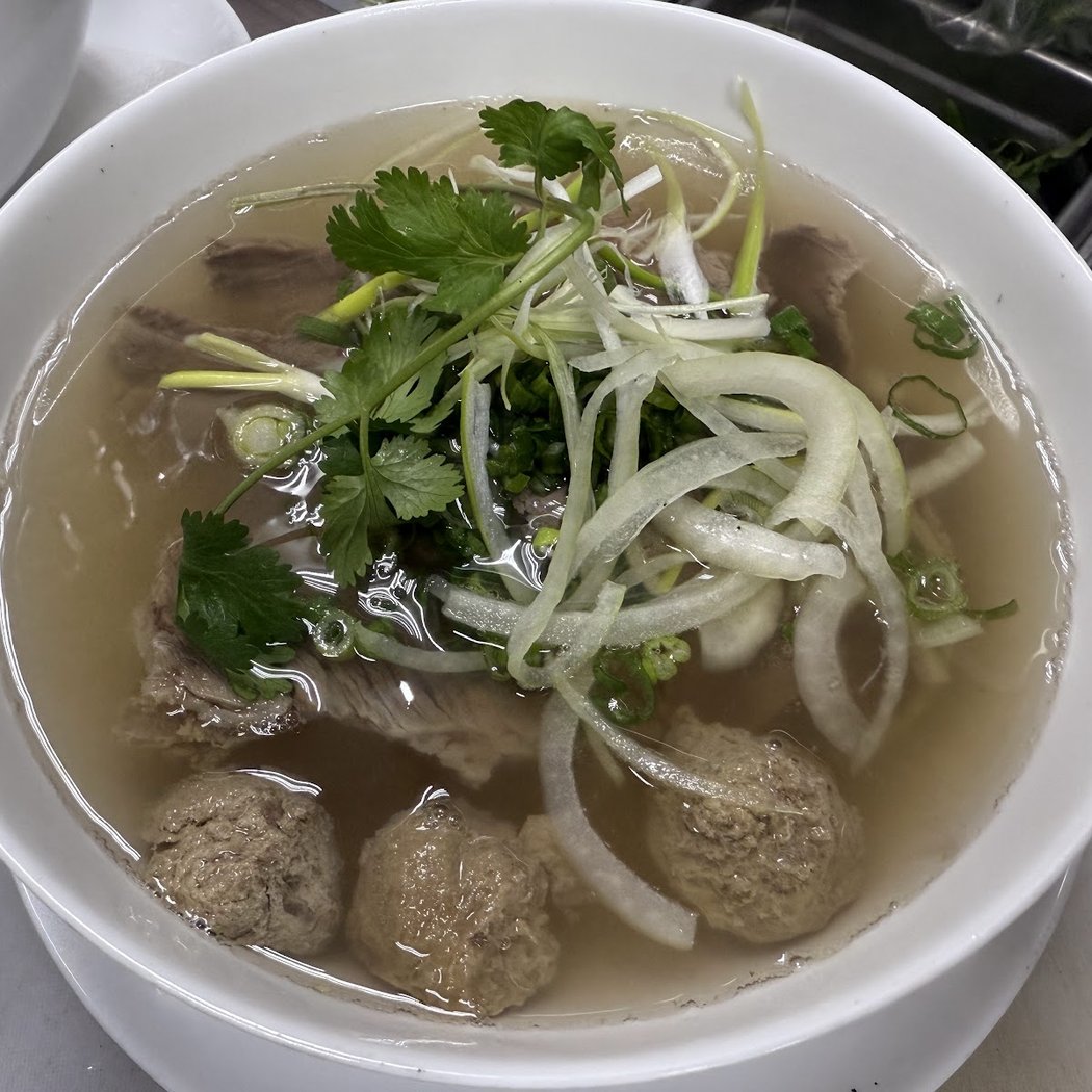 Pho Hùng Vietnamese restaurant 3