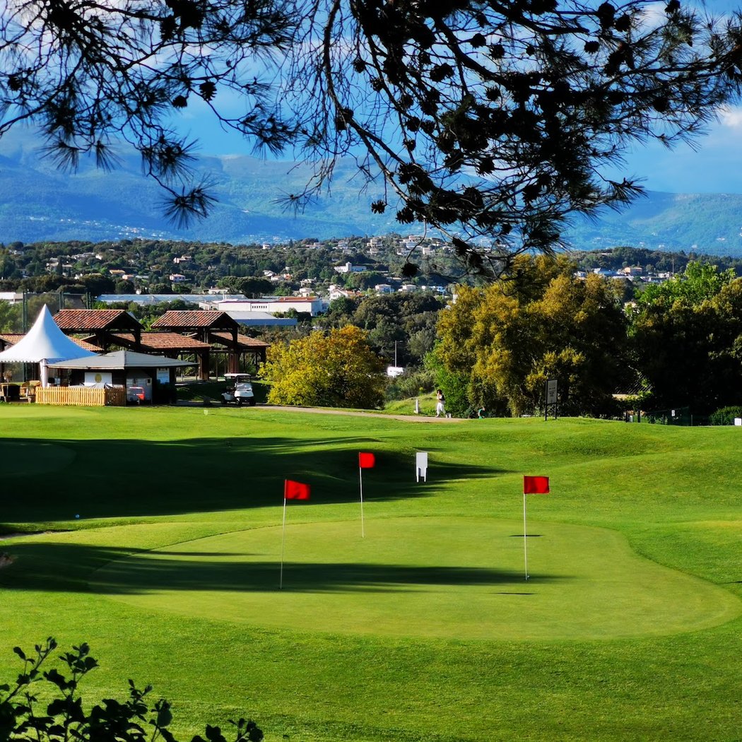 Le Provençal Golf 1