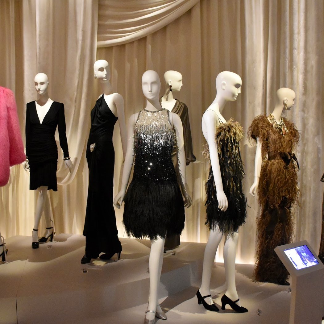 Yves Saint Laurent, Les coulisses de la haute couture à Lyon 3