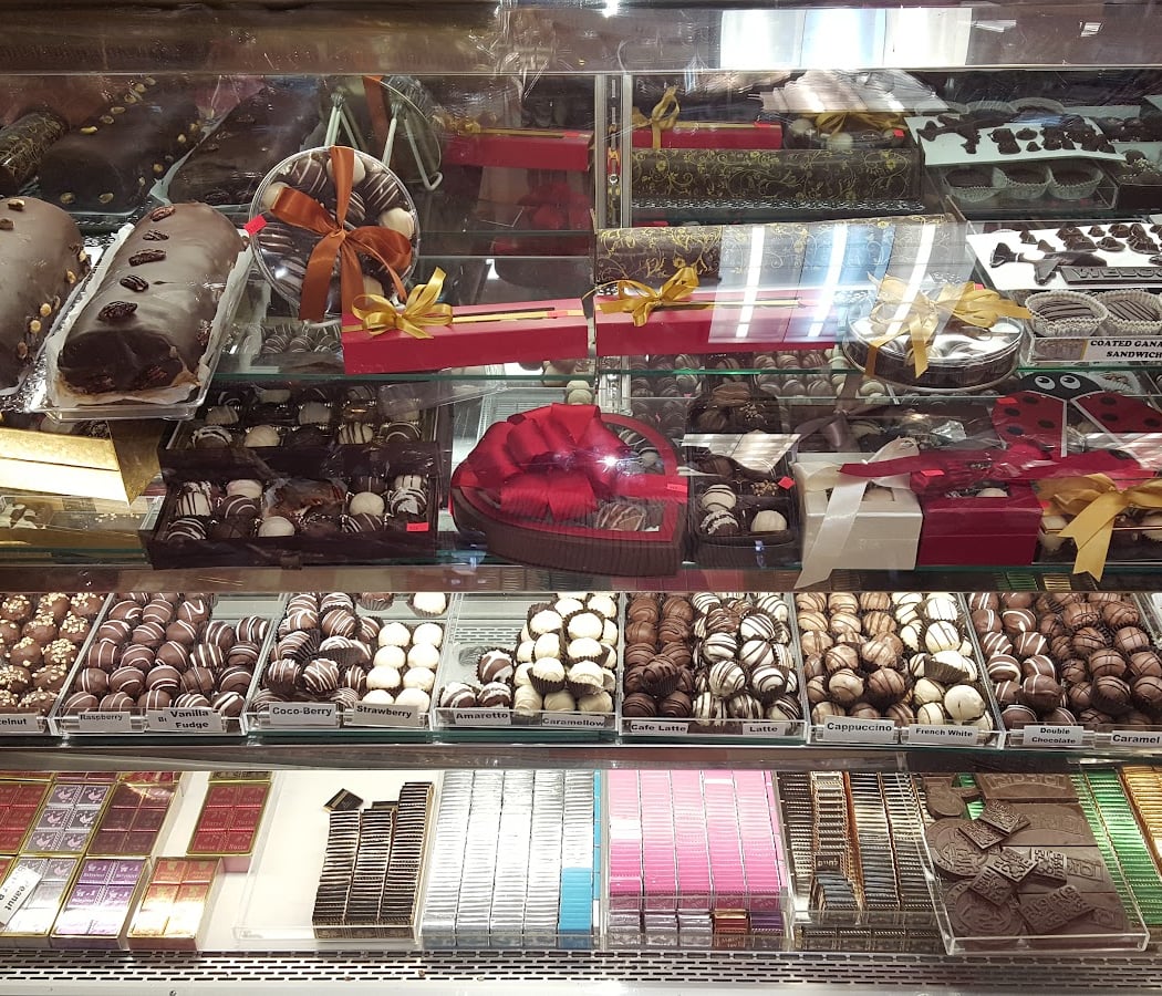Sweetnes Candy Store 3
