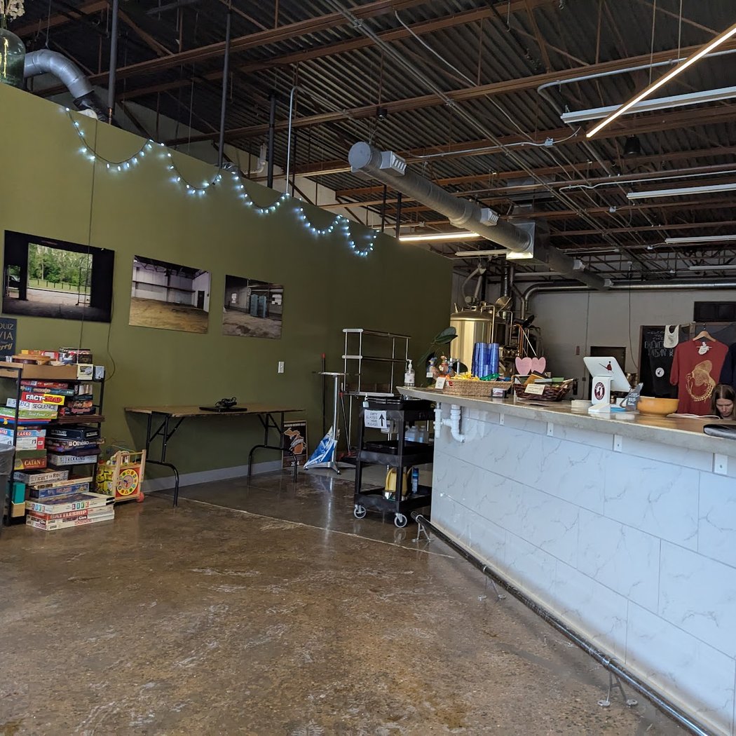 Craft Beer + Candle-Making Workshop 3