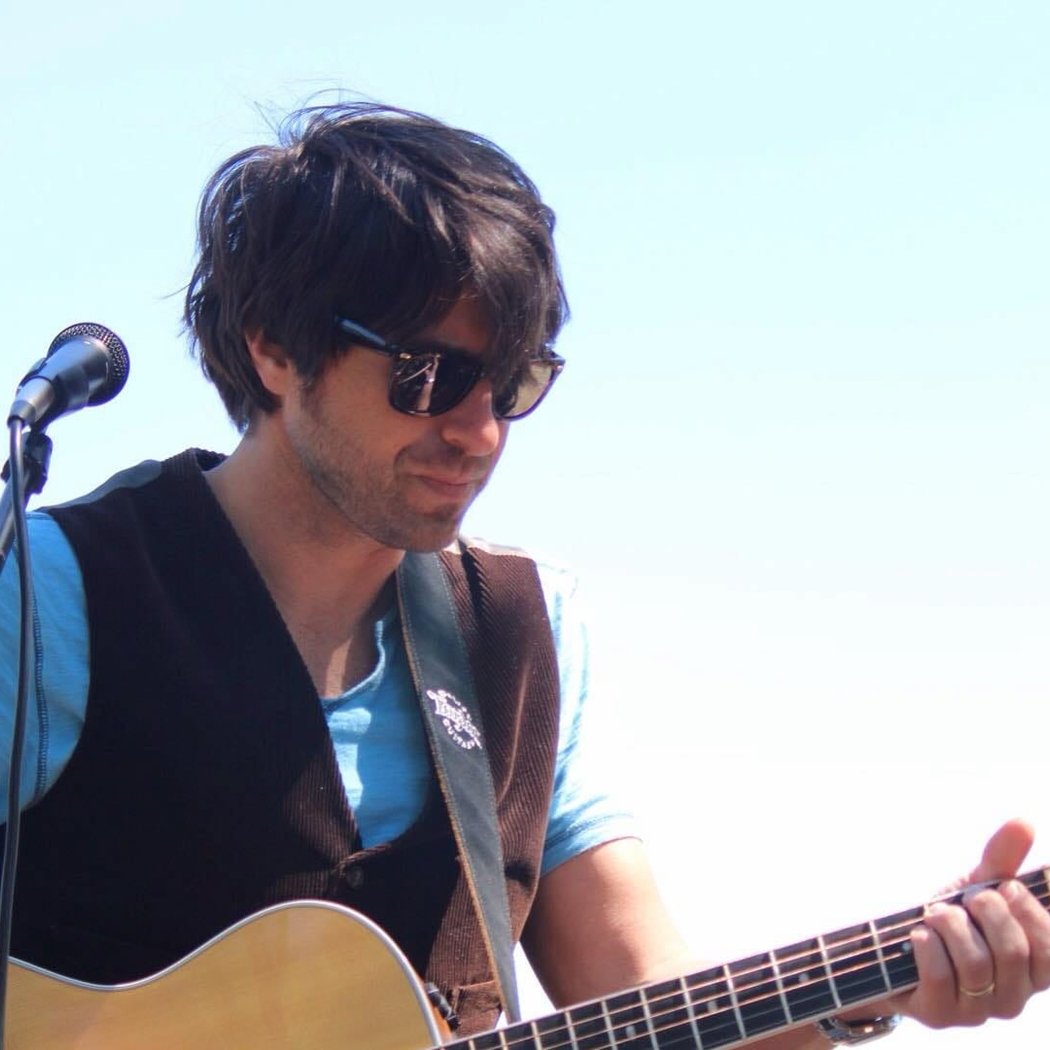 Live Music Fridays with Vincent Costanza 1
