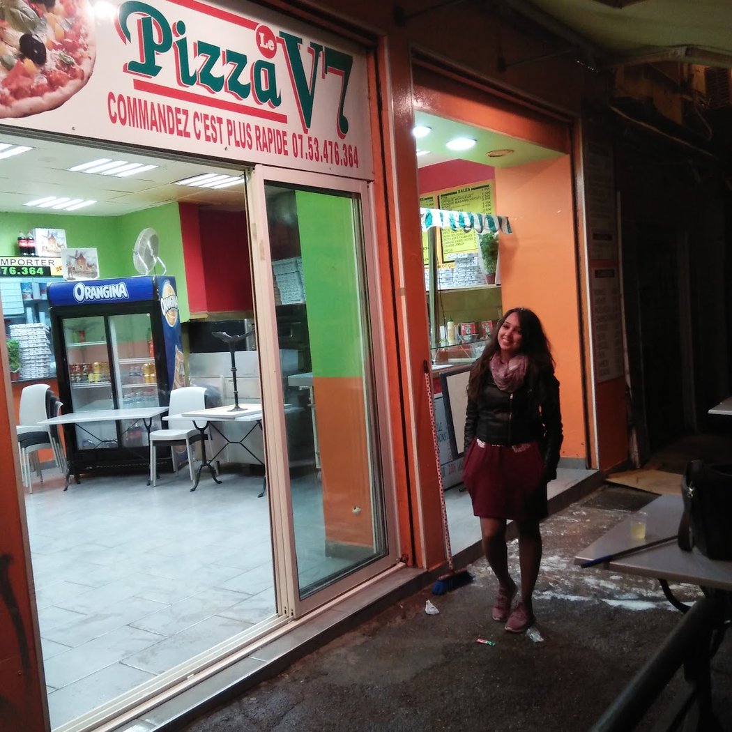 Pizzeria Le V7 2