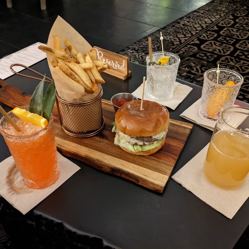 Bar Figueroa 3