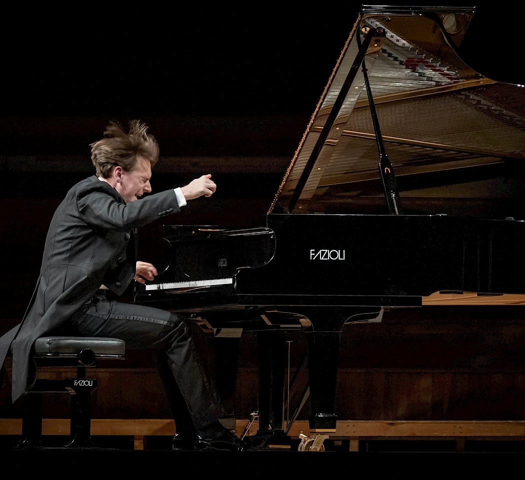 The Legendary Piano Sonatas" – a concert with commentary