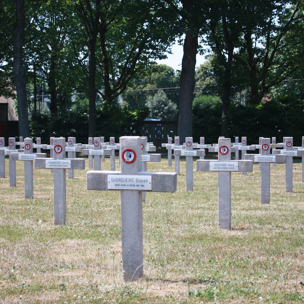 Cimetière militaire français de Thiais 1