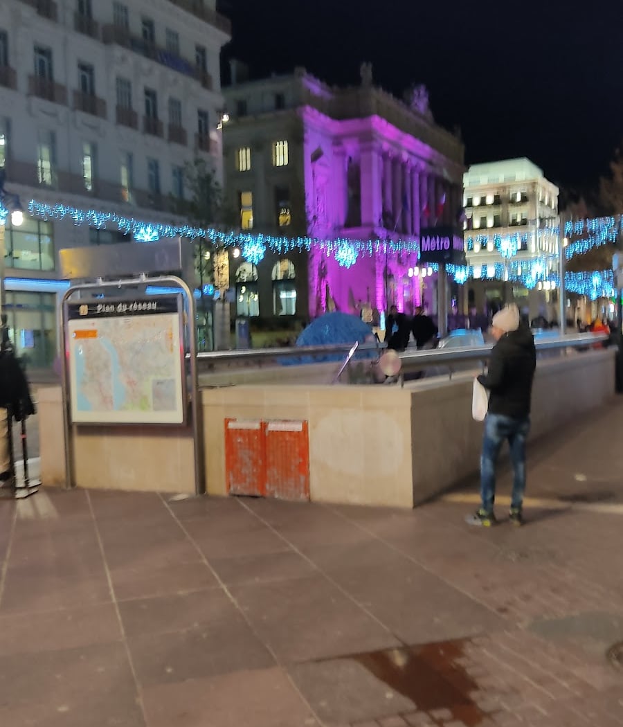 Place du Général-de-Gaulle 2