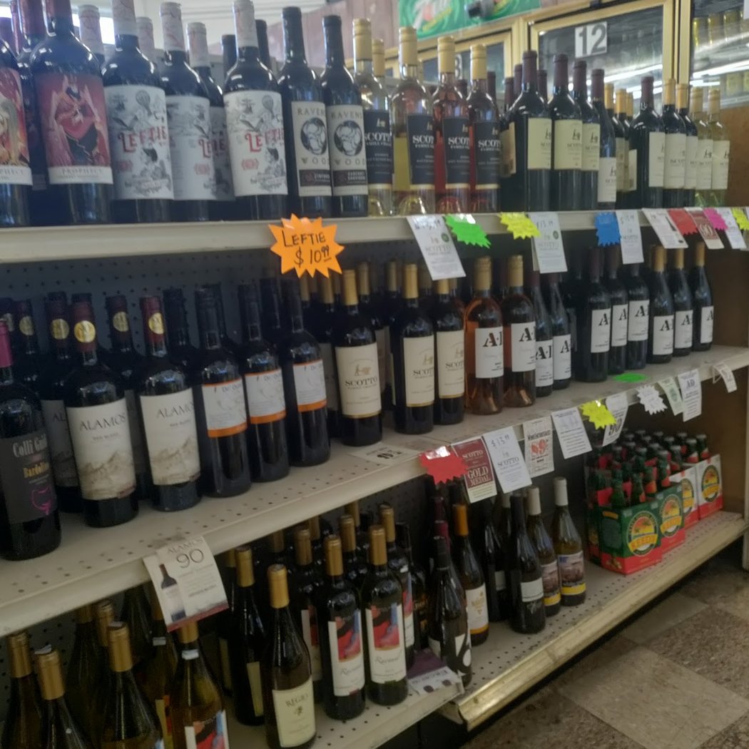 William's Market & Liquor 1