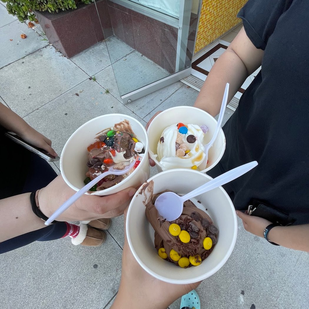Happy Yogurt 3
