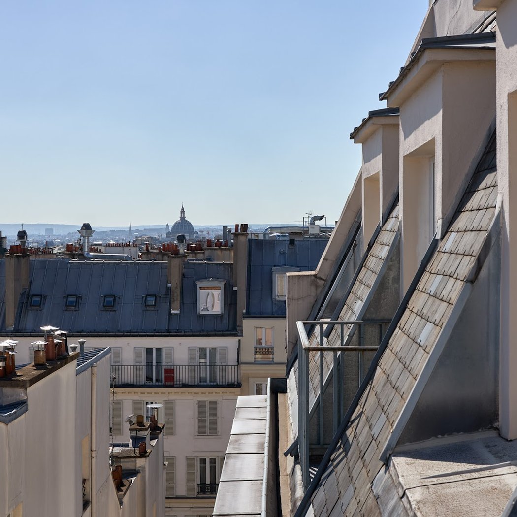 Timhotel Opéra Blanche Fontaine 2