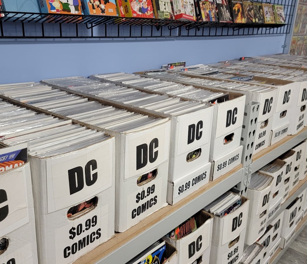 Midtown Comics Astoria Outlet 1