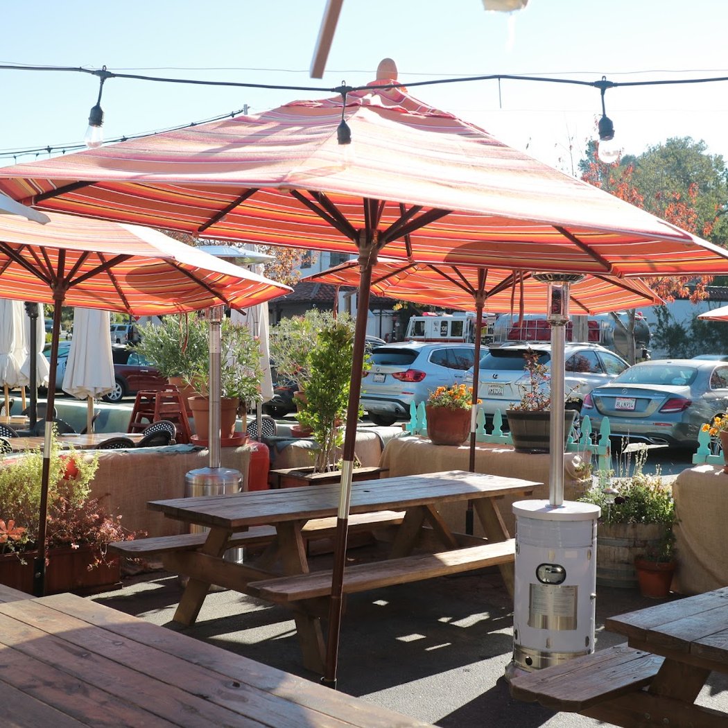 Buck’s Restaurant 2