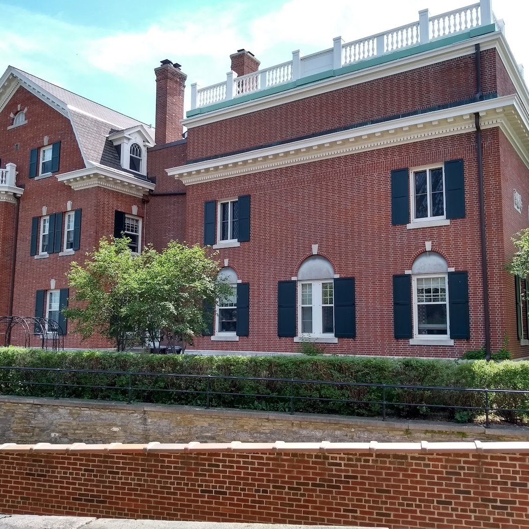 Summit Avenue Walking Tours 3