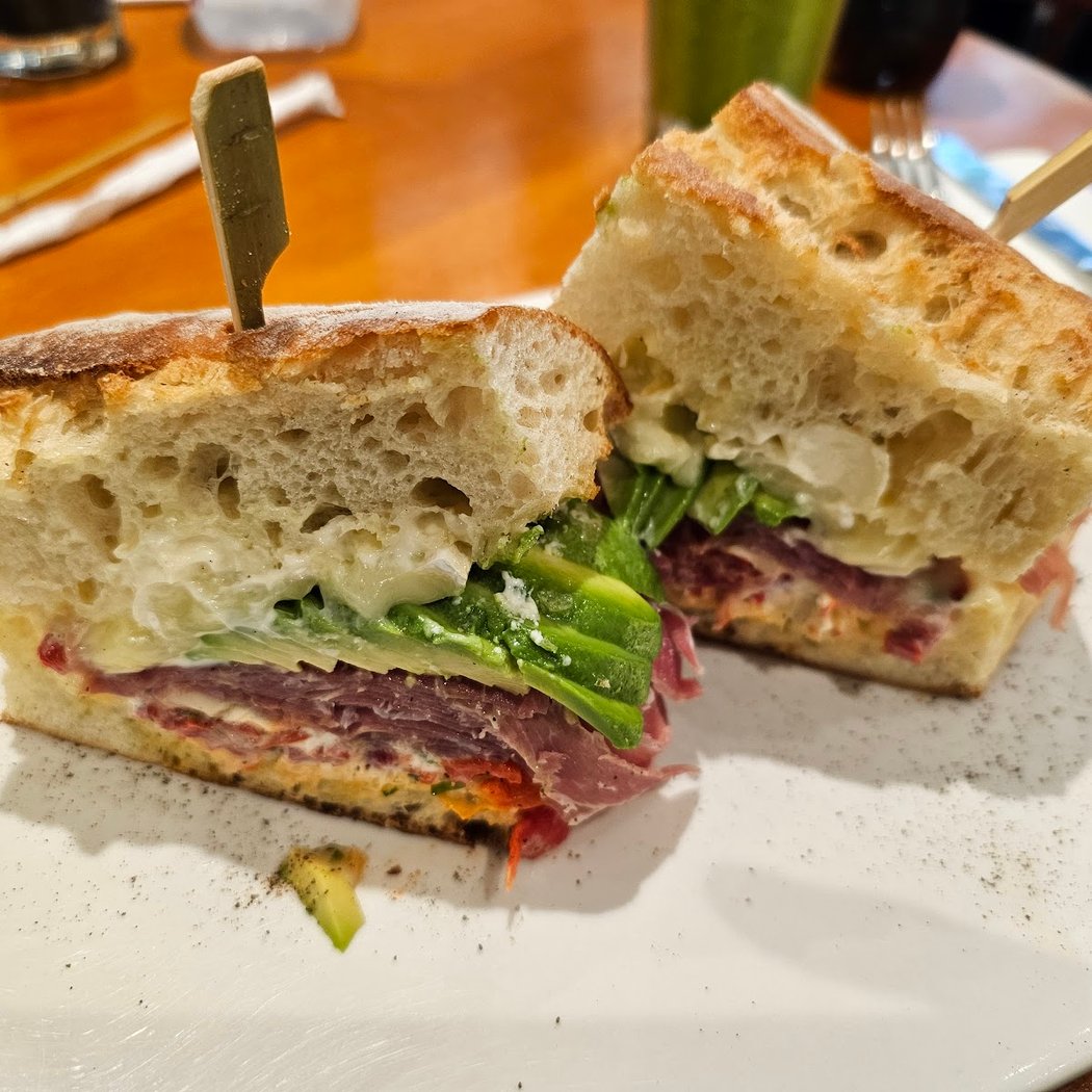 Cafe du Soleil 3