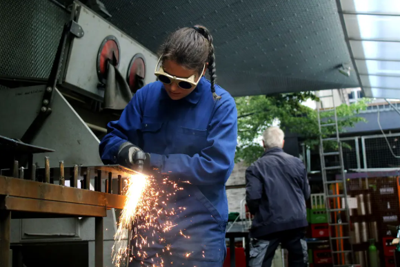 INTRODUCTORY METAL WORKING 4
